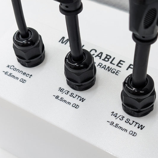 M16L long-thread cable gland fit demo showing xConnect, 16/3 SJTW, and 14/3 SJTW cable sizes